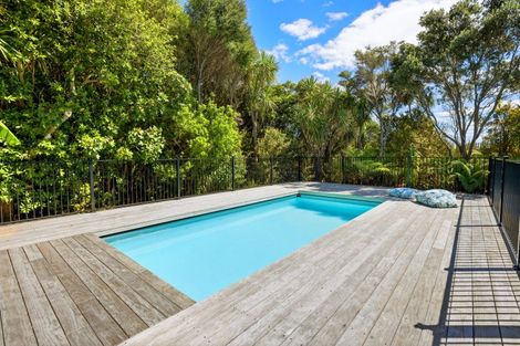 Photo of property in 128 Te Kowhai Point Road, Kerikeri, 0294