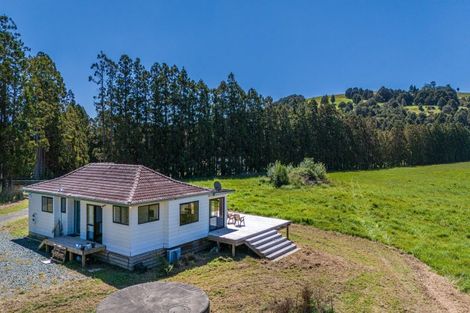 Photo of property in 813 Whangaripo Valley Road, Whangaripo, Wellsford, 0972