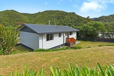 Photo of property in 83 Akatarawa Road, Birchville, Upper Hutt, 5018