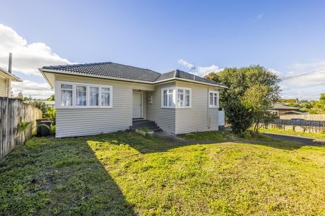 Photo of property in 39 Russell Road, Manurewa, Auckland, 2102