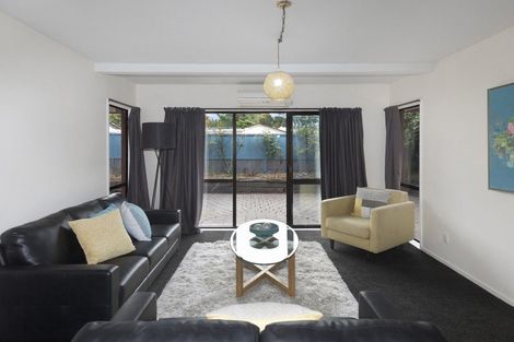 Photo of property in 1/49 Searells Road, Strowan, Christchurch, 8052