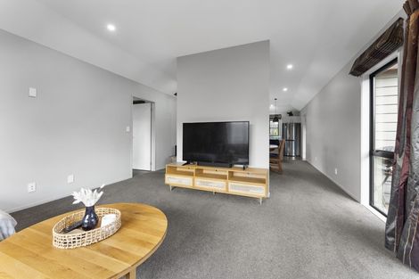 Photo of property in 7 Butler Place, Fitzherbert, Palmerston North, 4410