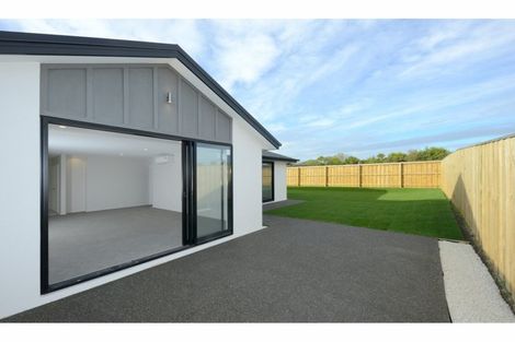 Photo of property in 38 Sarikei Avenue, Northwood, Christchurch, 8051