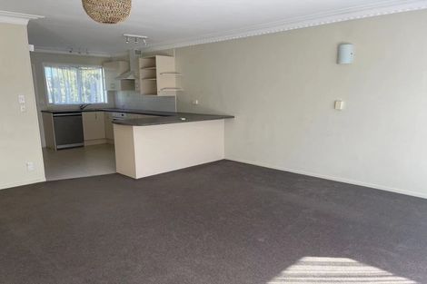 Photo of property in 1/6 Pamela Place, New Lynn, Auckland, 0600