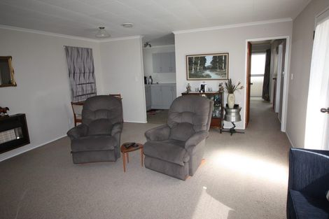 Photo of property in 11 Newton Place, Westbrook, Palmerston North, 4412