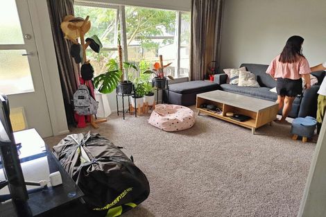 Photo of property in 4/18 Evelyn Place, Hillcrest, Auckland, 0627