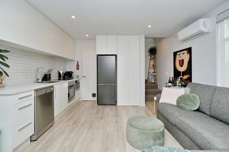 Photo of property in 8/10 New Brighton Road, Shirley, Christchurch, 8061