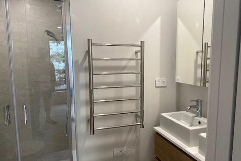 Photo of property in 19 Lyons Avenue, Murrays Bay, Auckland, 0630