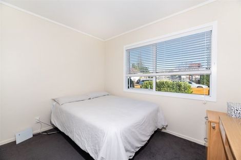 Photo of property in 1a Barberry Lane, Te Atatu Peninsula, Auckland, 0610