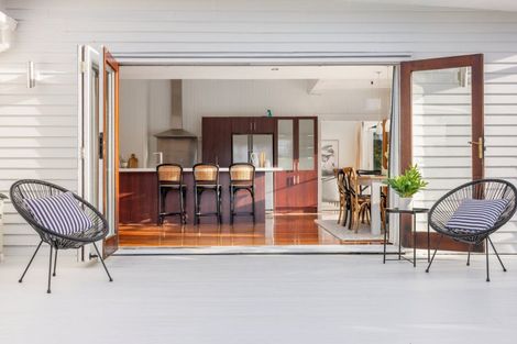 Photo of property in 375 Kaitemako Road, Welcome Bay, Tauranga, 3175