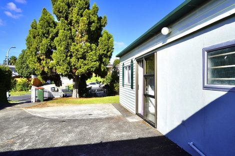 Photo of property in 9 Paulange Place, Pakuranga Heights, Auckland, 2010