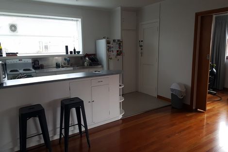 Photo of property in 2 Trevethick Grove, Woburn, Lower Hutt, 5010