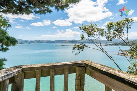 Photo of property in 321 Marine Drive, York Bay, Lower Hutt, 5013