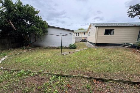 Photo of property in 12 Friedlanders Road, Manurewa, Auckland, 2102