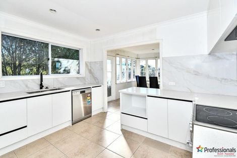 Photo of property in 114 Alfriston Road, Manurewa, Auckland, 2105