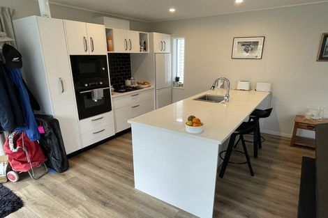 Photo of property in 14 Sale Street, Cockle Bay, Auckland, 2014