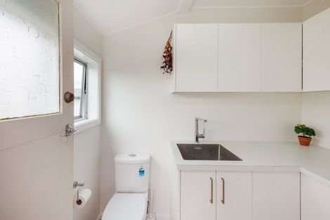 Photo of property in 6 Rennie Avenue, Milson, Palmerston North, 4414