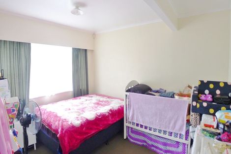 Photo of property in 28 Sturdee Road, Manurewa, Auckland, 2102