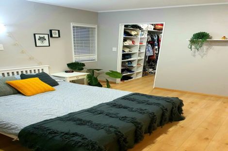 Photo of property in 1/59 Topliss Drive, Northcross, Auckland, 0632