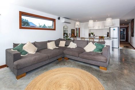 Photo of property in 1 Summer Lane, Tairua, 3508