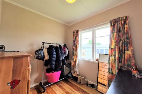 Photo of property in 1/47 Clevedon Road, Papakura, 2110