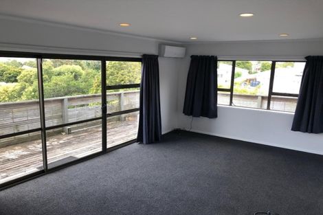 Photo of property in 185 Rangatira Road, Beach Haven, Auckland, 0626