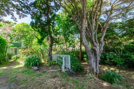 Photo of property in 72 Glen Road, Raumati South, Paraparaumu, 5032