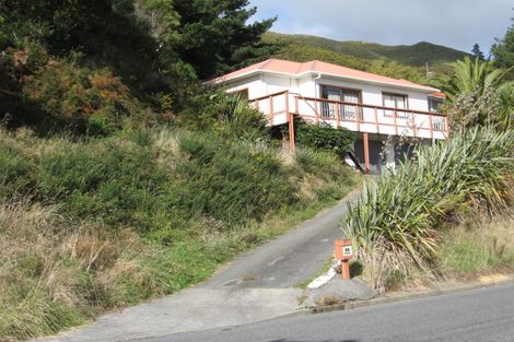 Photo of property in 17 Judd Crescent, Naenae, Lower Hutt, 5011