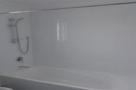 Photo of property in 96 Chislehurst Street, Henderson, Auckland, 0612