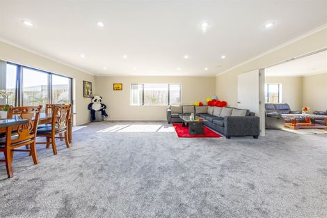 Photo of property in 497 Great South Road, Opaheke, Papakura, 2113