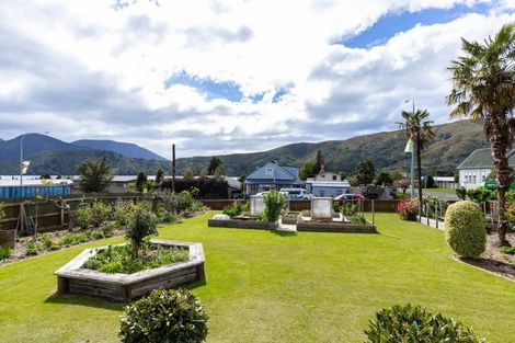 Photo of property in 55 Main Rd Havelock, Havelock, 7100