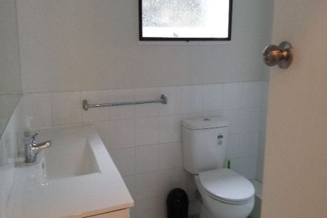 Photo of property in 1/36 Knightsbridge Drive, Forrest Hill, Auckland, 0620