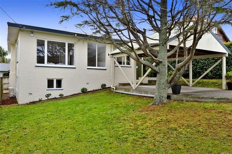 Photo of property in 1/9 Marsh Avenue, Forrest Hill, Auckland, 0620