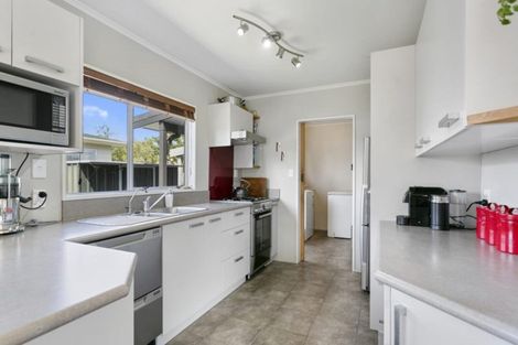 Photo of property in 16 Sheridan Crescent, Leamington, Cambridge, 3432