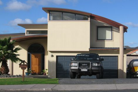 Photo of property in 136 Wiseley Road, West Harbour, Auckland, 0618