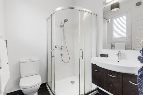 Photo of property in 14 Malvern Road, Morningside, Auckland, 1022
