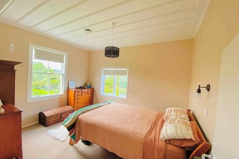 Photo of property in 22 Takiroa Street, Urenui, 4375