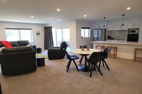 Photo of property in 18 Marine Parade South, Foxton Beach, Foxton, 4815