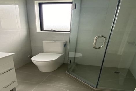 Photo of property in 24 Royal Arch Place, Rosehill, Papakura, 2113