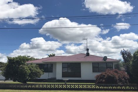 Photo of property in 10 Warwick Crescent, Taradale, Napier, 4112