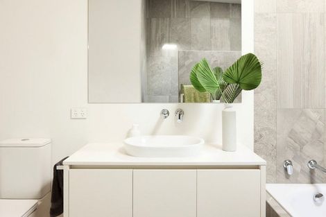 Photo of property in 1 Fourth Avenue, Tauranga, 3110