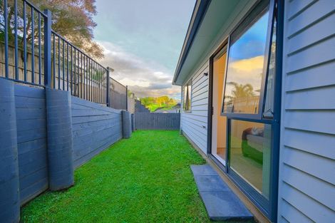 Photo of property in 113 Tiriwa Drive, Massey, Auckland, 0614