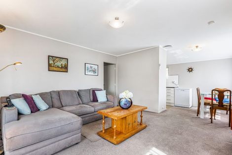 Photo of property in 2/6 Helena Street, Massey, Auckland, 0614