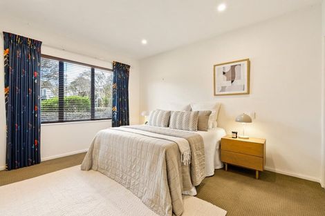 Photo of property in 58 Friend Street, Karori, Wellington, 6012