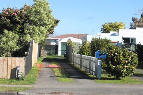 Photo of property in 2/43 Kelvin Road, Papakura, 2110