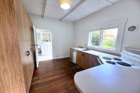 Photo of property in 9 Wairere Road, Torbay, Auckland, 0630