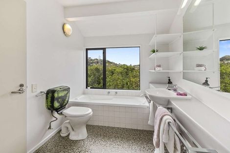 Photo of property in 81 Old Porirua Road, Ngaio, Wellington, 6035