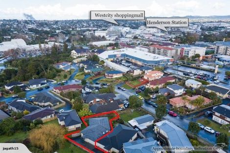 Photo of property in 25c Buscomb Avenue, Henderson, Auckland, 0610