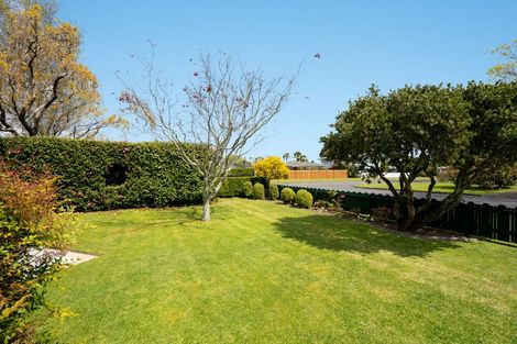 Photo of property in 1 Longfellow Street, Leamington, Cambridge, 3432