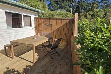 Photo of property in 37 Lorikeet Place, Unsworth Heights, Auckland, 0632